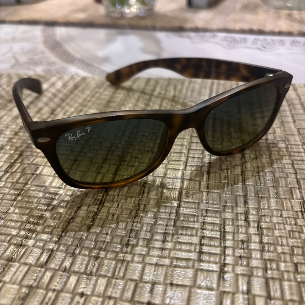 Ray-Ban Brown Polarized Sunglasses